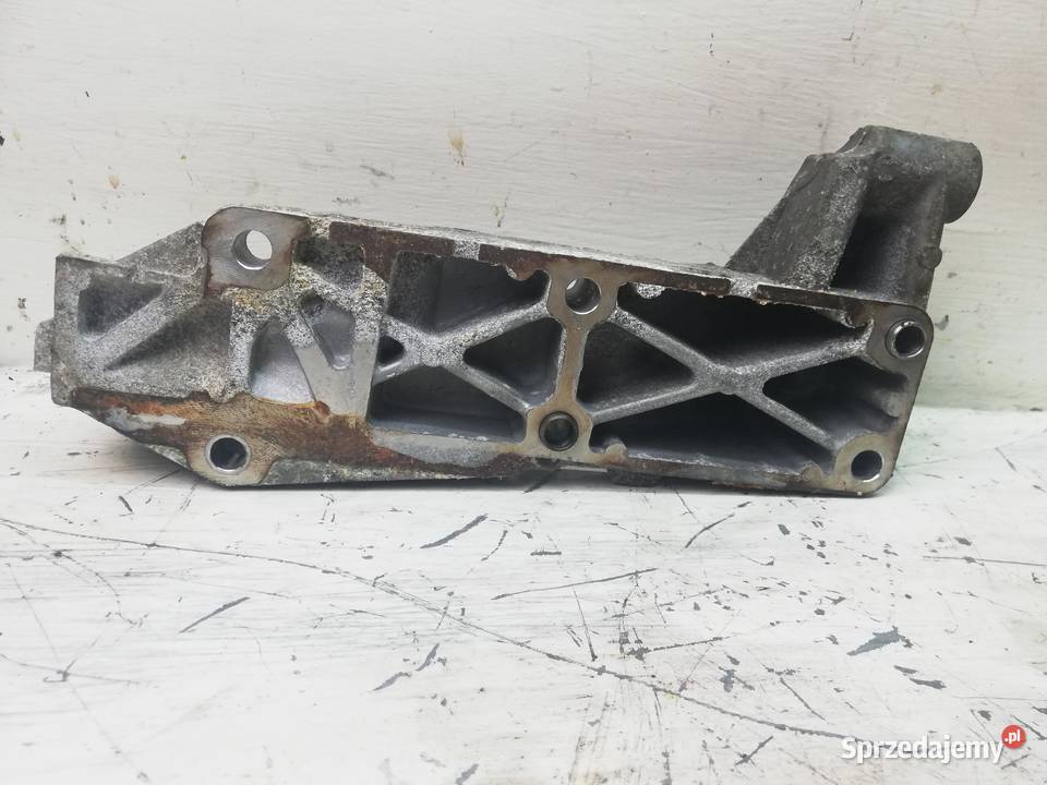 Łapa silnika Mitsubishi Canter 30 D 504334771 Suchedniów