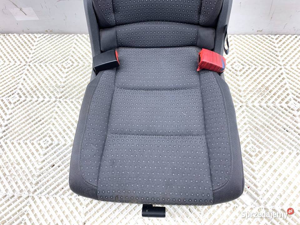 FOTEL TYŁ VW TOURAN Minivan 0310 SIEDZENIE TYLNE podkarpackie