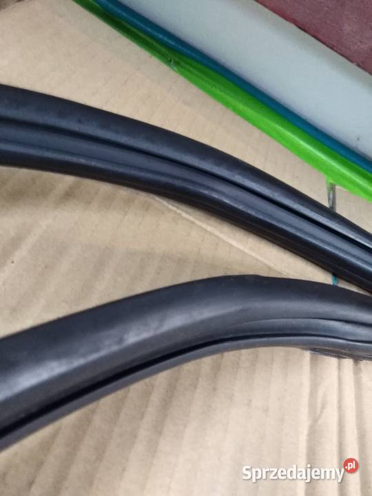 Fiat 125p fabrycznie nowa uszczelka szyby Uszczelki