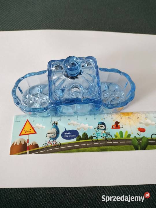 Niebieski przyprwnik kabaret solniczka szkło zachodniopomorskie