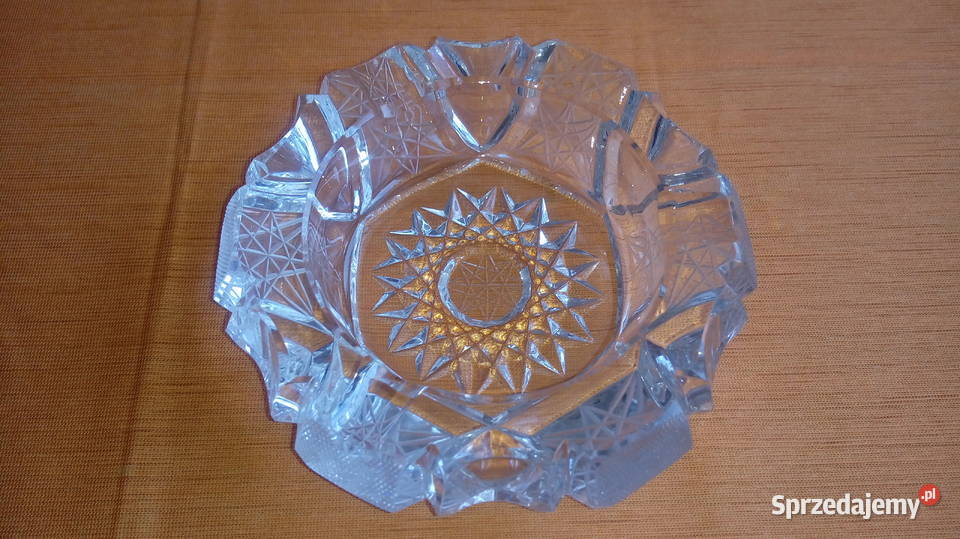 Popielniczka okrągła kryształowa o średnicy 16 Siemianowice Śląskie sprzedam