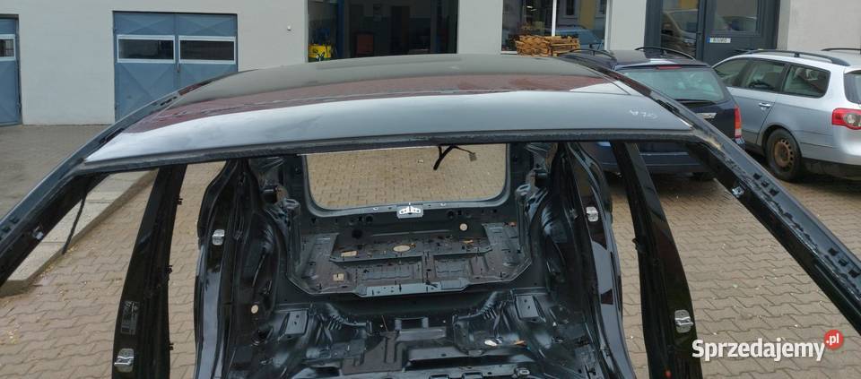 Mercedes GLA 250e LIFT II H247 DACH CZARNY