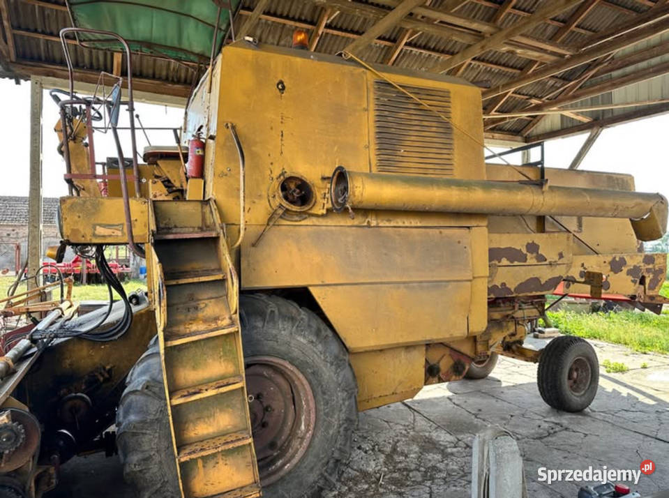Kombajn bizon z0563 silnikheder generalnym Słońsk