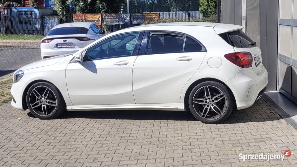 MercedesBenz Aklasa180d 7GDCT AMG line 43 nieuszkodzony Klasa A Warszawa