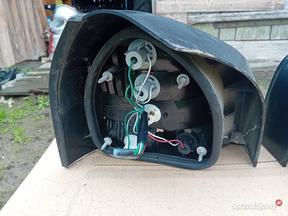 Lampa lampy tył lewa prawa komplet dymione Audi lubelskie