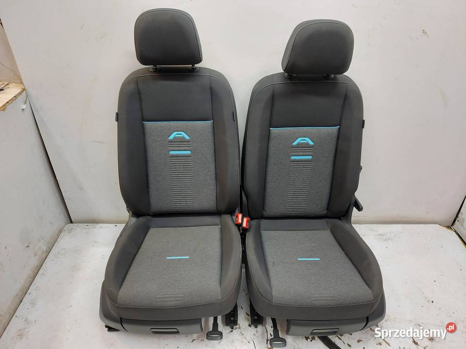 Ford Tourneo Connect III MK3 KANAPY FOTELE PRZÓD