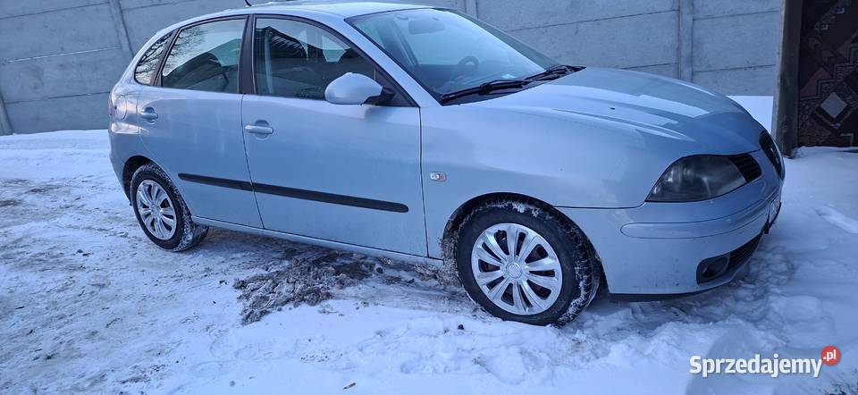 Seat Ibiza 19 TDI 2004 r hak klima ważne opłaty Chojnice