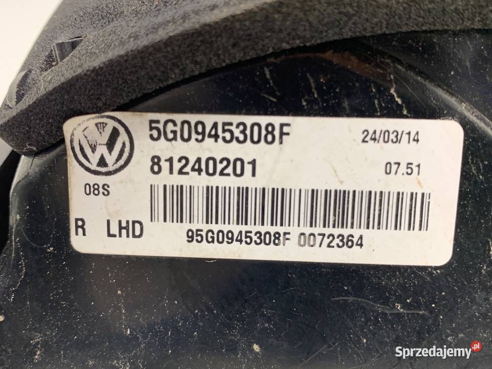 LAMPA TYŁ PRAWA WEWNĘTRZNA VW GOLF VII osobowe