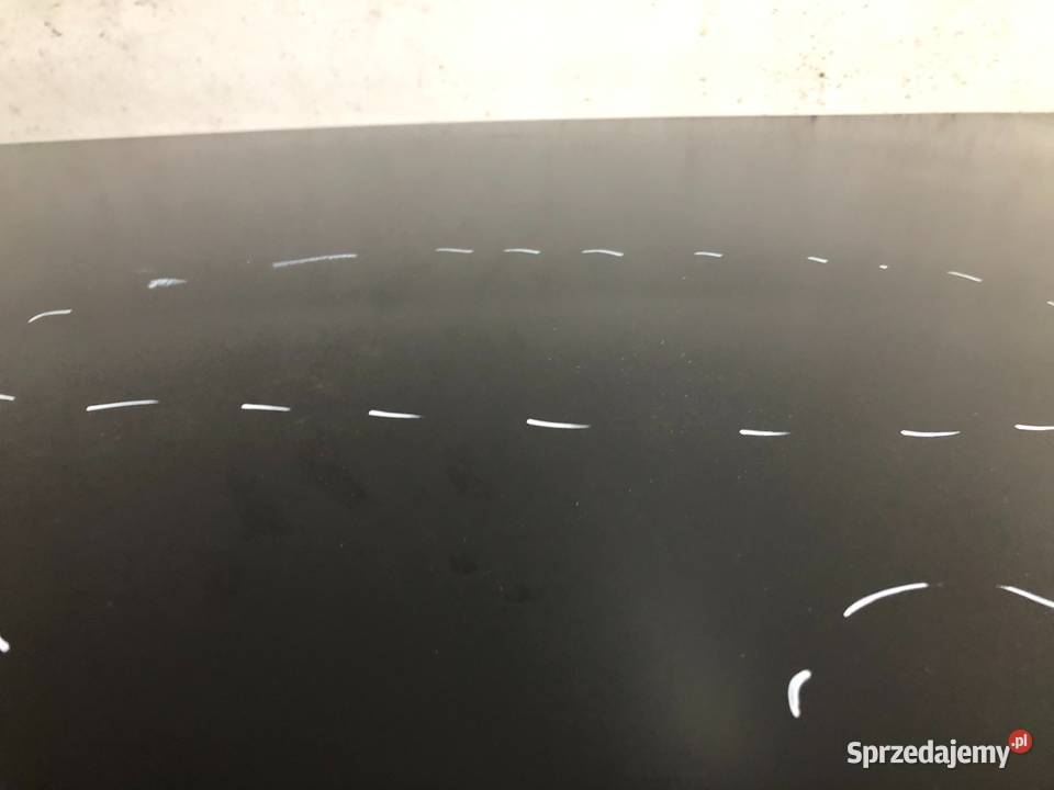 Mercedes Benz CKLASA W204 20072011 Maska pokrywa świętokrzyskie