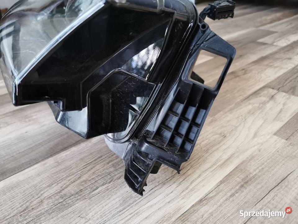 REFLEKTOR PRAWY SKODA ENYAQ iV 5lb941016A LED 2 Świerzawa sprzedam