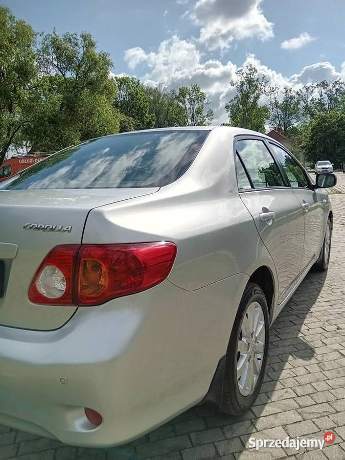 Toyota Corolla E15 16 124 Salon Polska Pewny