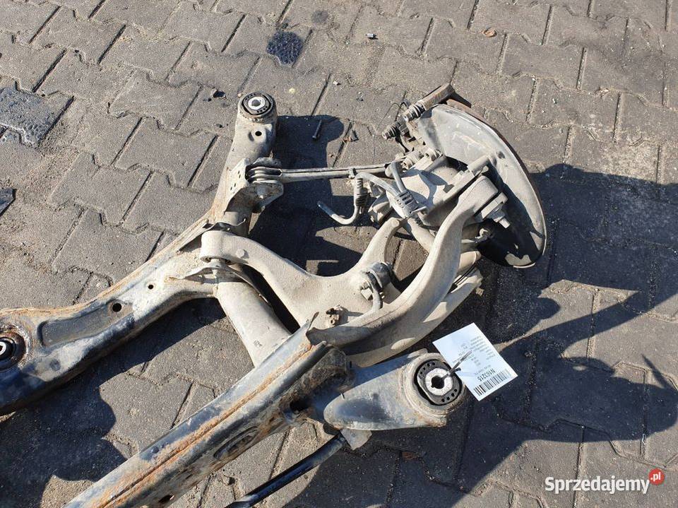 BELKA SANKI TYŁ AUDI A8 D4 Lipno