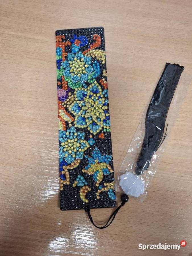 Zaklada wyklejana diamencikami Rękodzieło