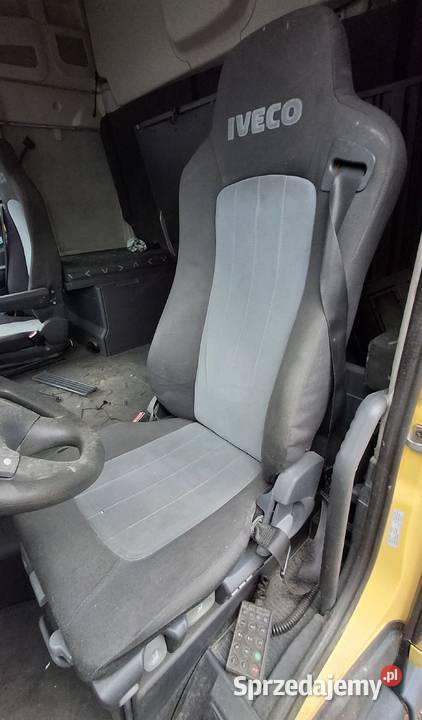 IVECO STRALIS FOTEL KIEROWCY LEWY Bieleń