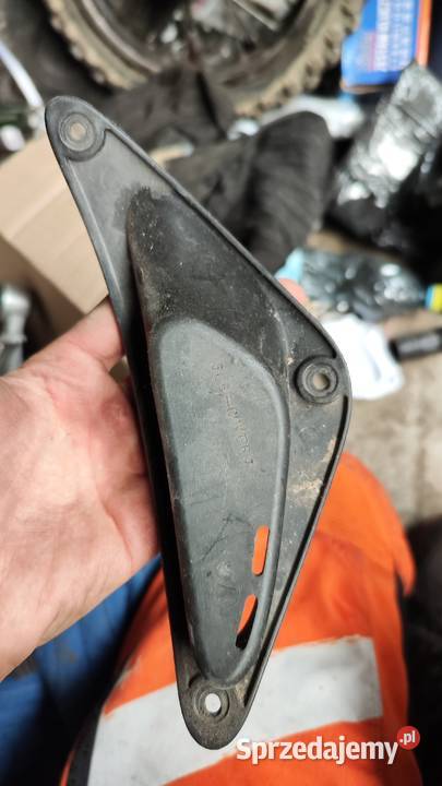 wypełnienie plastiku yamaha r6 rj03 9802