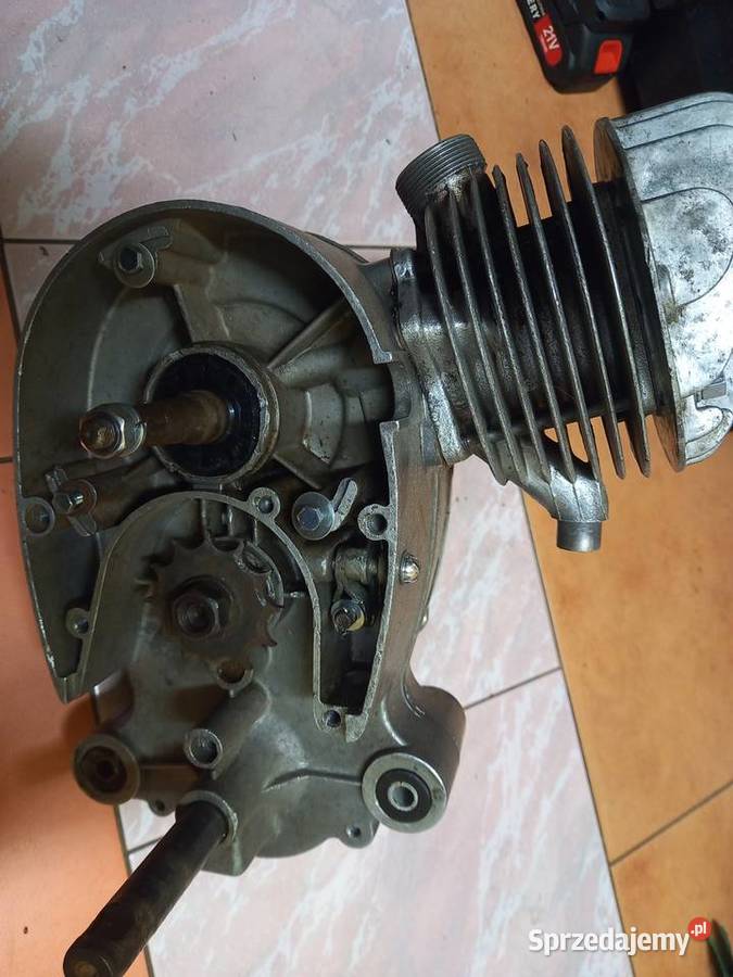 SILNIK KOMAR SZTYWNIAK Krośniewice