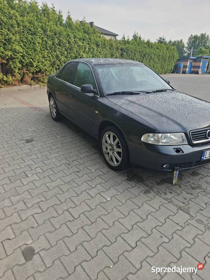Sprzedam Audi A4 b5 sedan 18 125 koni benzyna Cyców