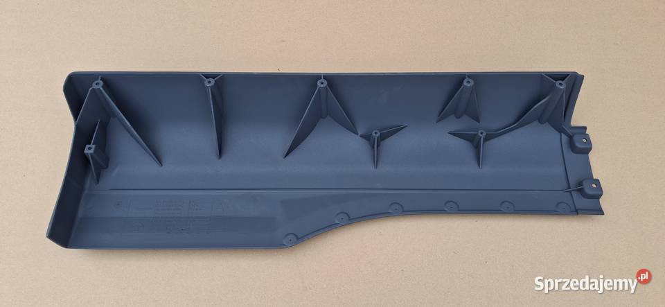 MAN TGS PRZEDŁUŻENIE STOPNICY LEWE STOPNIA Bieleń