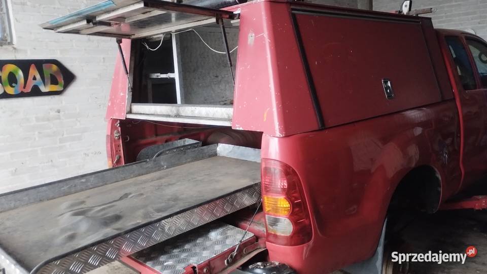 Zabudowa skrzyni ładunkowej paki Toyota Hilux Knyszyn