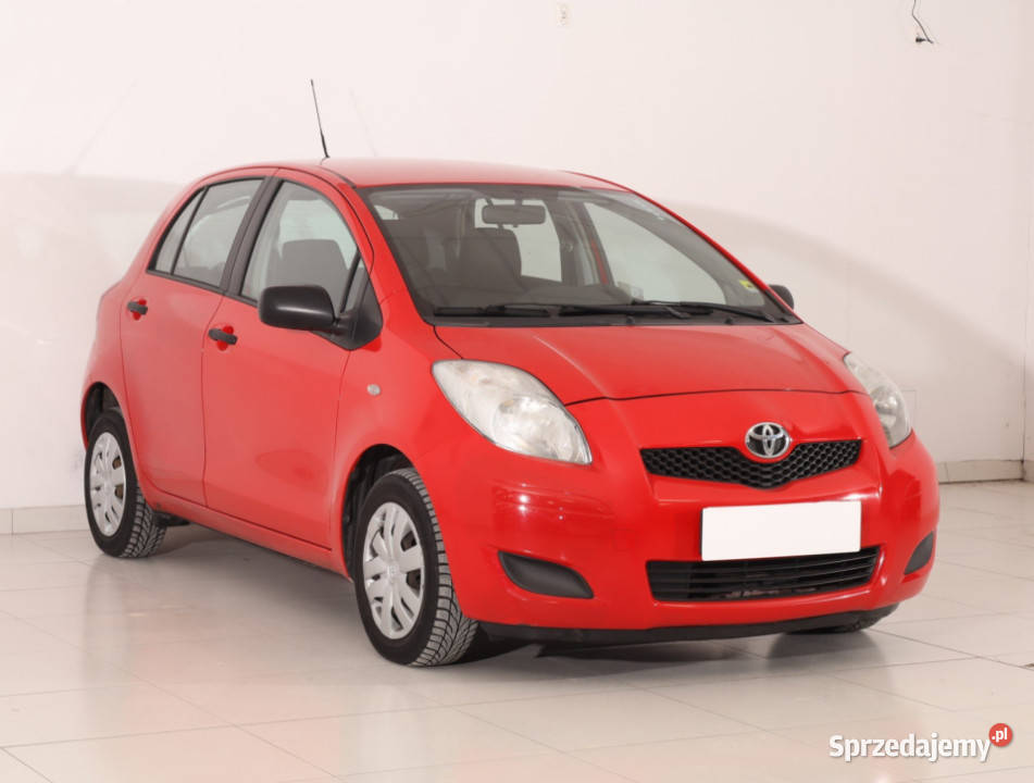 Toyota Yaris 10 VVTi Rok produkcji 2010 Yaris mazowieckie