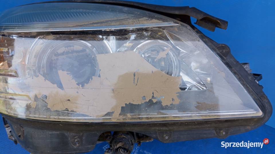 LAMPA PRAWY PRZÓD EUROPA XENON MERCEDES W204 C osobowe Nowy Tomyśl sprzedam