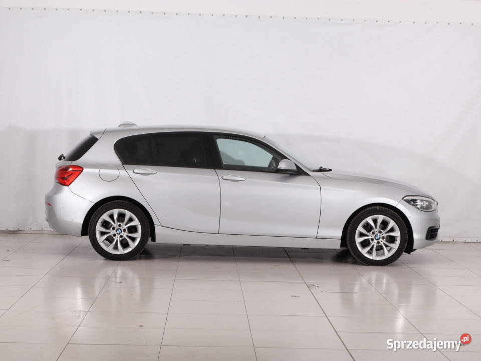 BMW 1 118i Rok produkcji 2019 Piaseczno