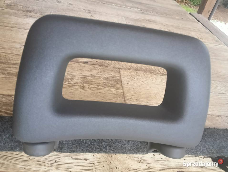 Zagłówek tylnej kanapy Fiat 126p dolnośląskie