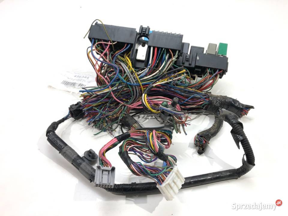 SKRZYNKA BEZPIECZNIKÓW MAZDA CX5 Hatchback 1117