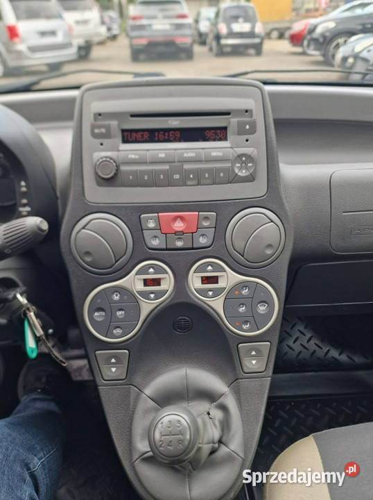 Fiat Panda 12 Benzyna 60 4x4 Klima Automatyczna benzyna Słupsk sprzedam
