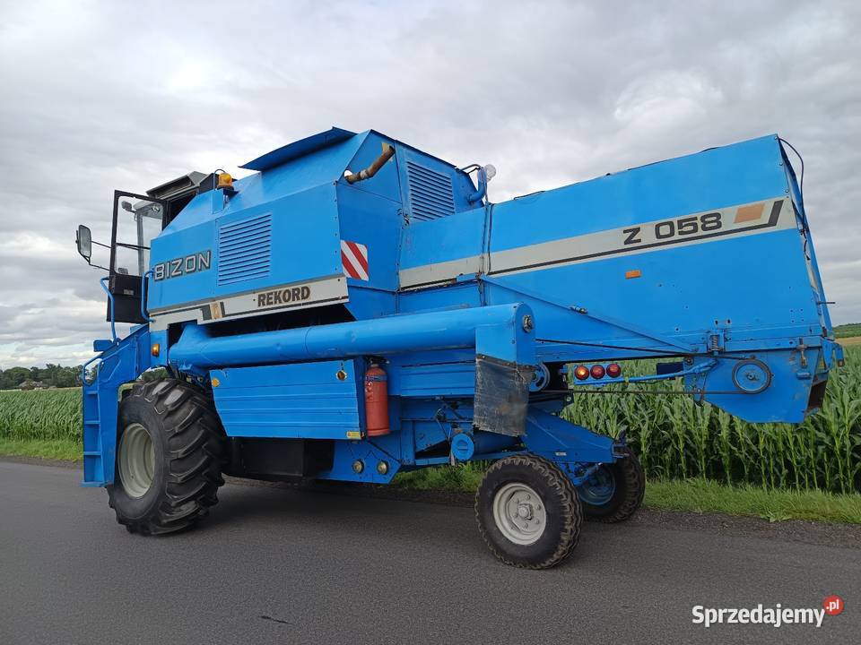 Kombajn zbożowy Bizon Rekord niebieski na dużej Kutno sprzedam