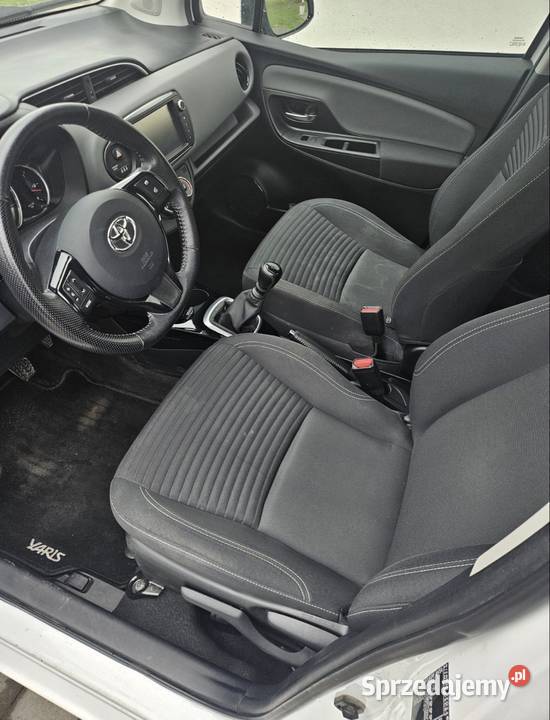 Toyota Yaris 13 Benzyna Kamera Navigacja 1330cm3 Yaris Tanowo