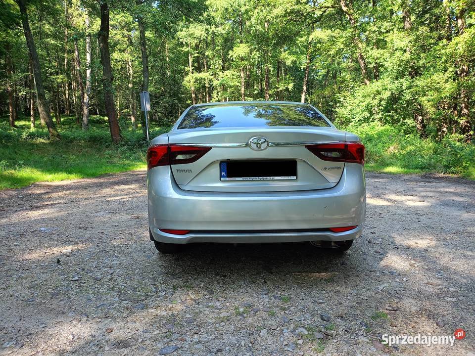 Toyota Avensis Zadbany Avensis z małym 1987cm3 Chrzanów sprzedam