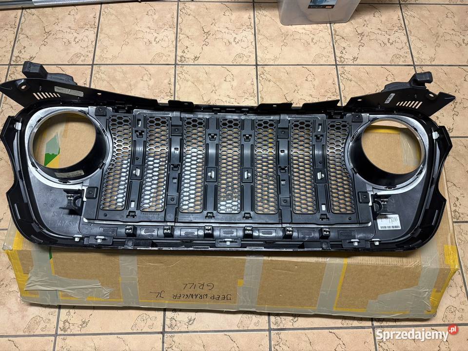Jeep Wrangler JL Sahara atrapa grill Słupsk