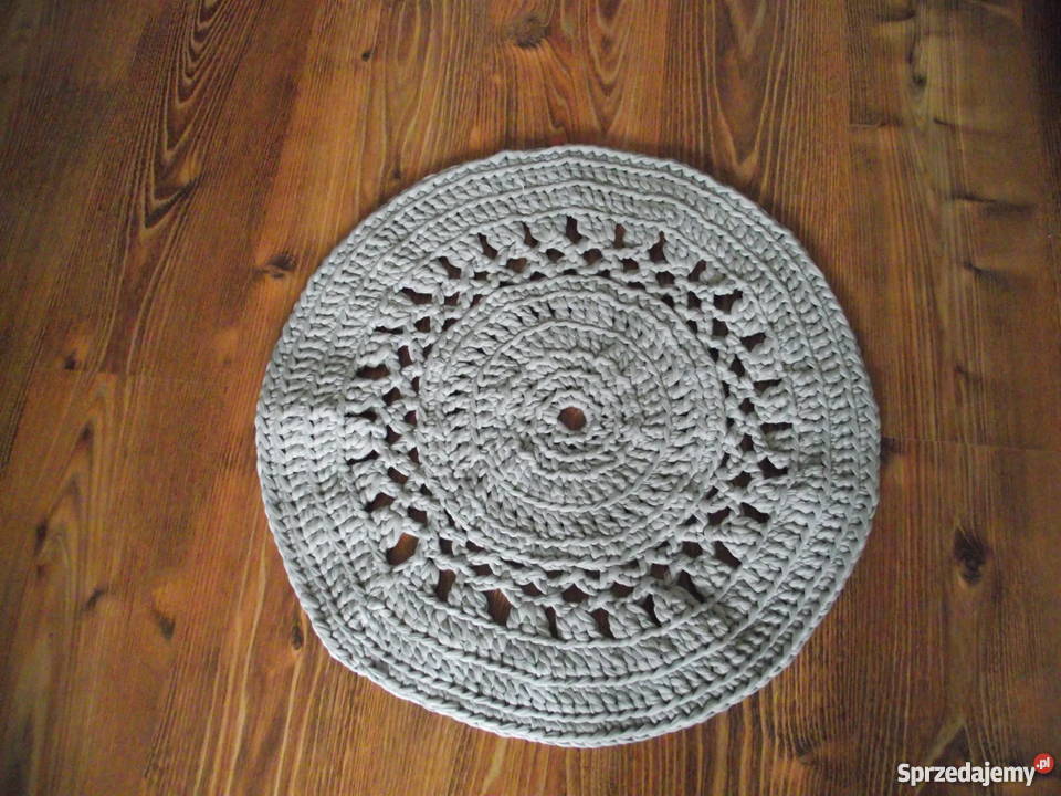 OKRĄGŁY DYWANIK W SZROŚCIACH rękodzieło Piła