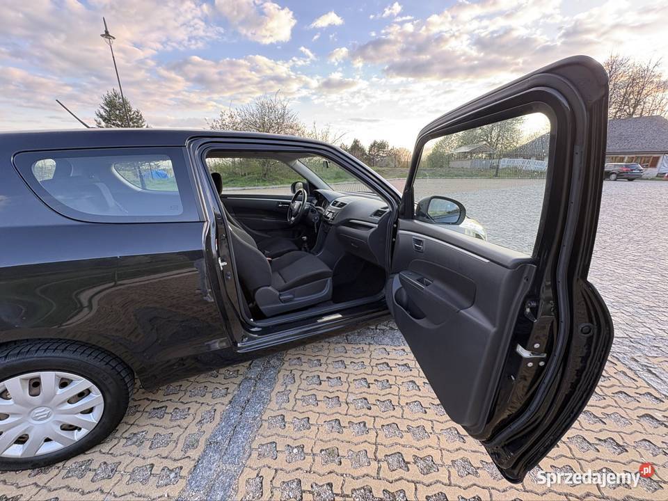 Suzuki Swift 13 euro 5 2010 klimatyzacja benzyna Kielce