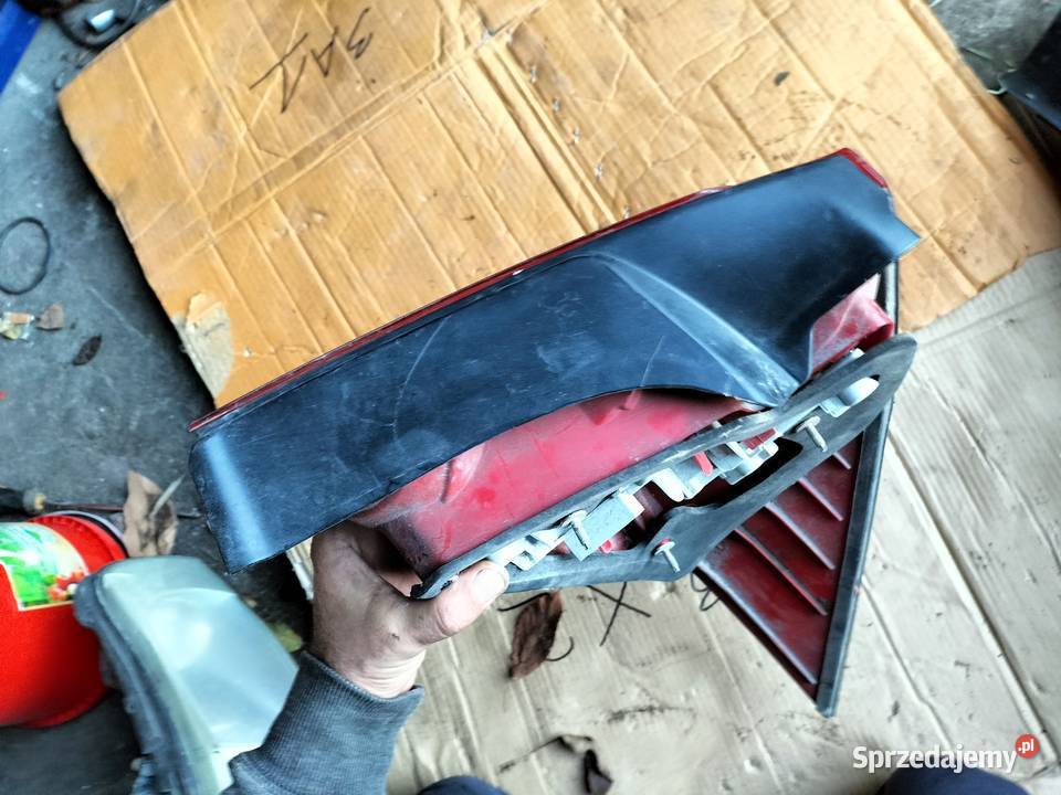 FORD MONDEO MK3 MK 3 LAMPA TYŁ TYLNA LEWA lubelskie Kamień-Kolonia