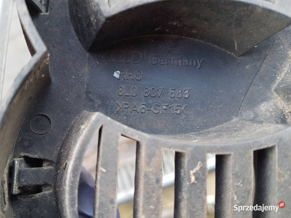 AUDI A3 8L 1997 ATRAPA GRILL ZNACZEK 8L0807683 Turkowice sprzedam