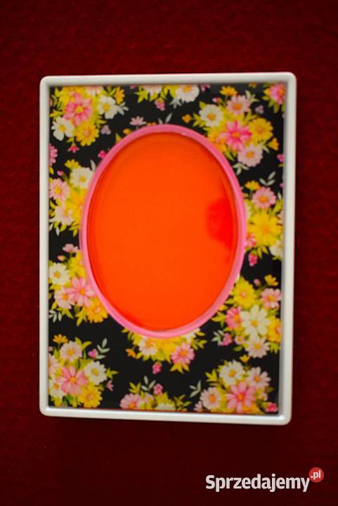 Solidna ramka z tworzywa plastycznego wzór Chełmno sprzedam