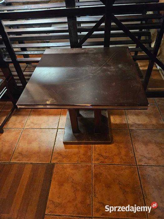 Stoły restauracyjne drewniane 84x84 z obrusami Góra