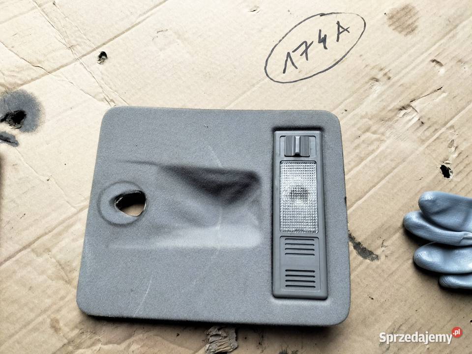 AUDI 80B4 443877829 LAMPKA WNĘTRZA OŚWIETLENIE lubelskie Kamień-Kolonia