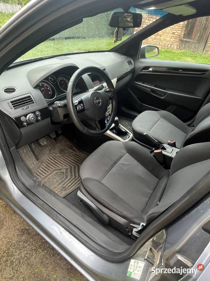 Opel Astra h 17cdti nieuszkodzony Moracz