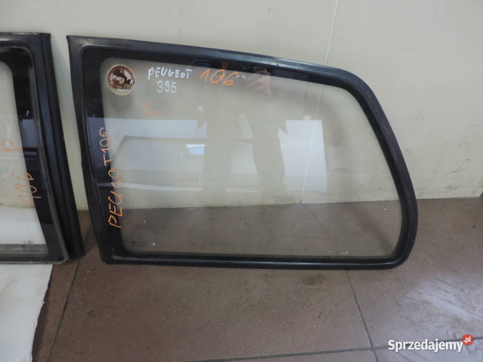 PEUGEOT 106 SZYBA KAROSERYJNA LEWA osobowe Nowy Sącz