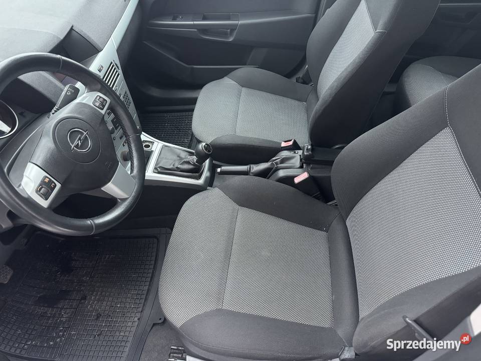 Opel Astra H 2010 Polift 17 diesel mazowieckie Radom