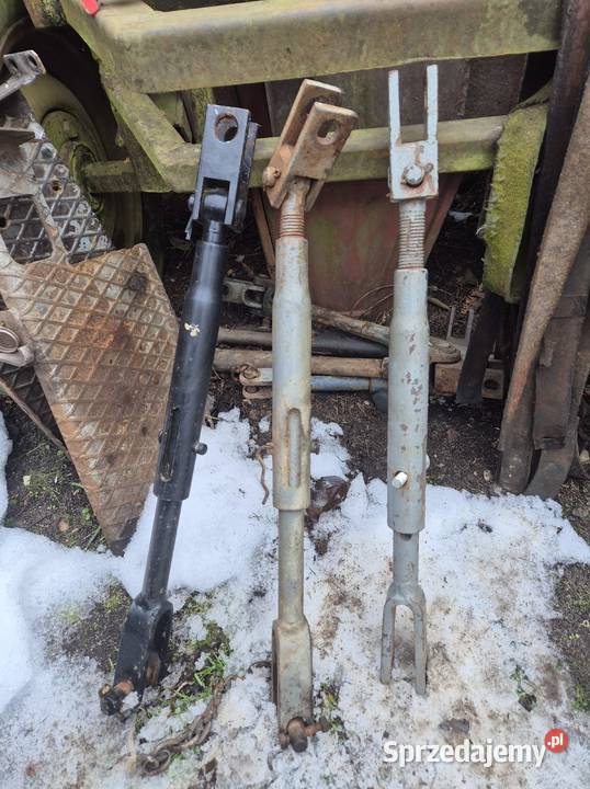 Wieszak Ursus C330 lewy wieszak podnośnika ramię Bucze