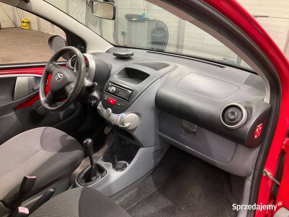 Toyota Aygo 5 drzwi niski przebieg klimatyzacja VAT marża pomorskie Wejherowo