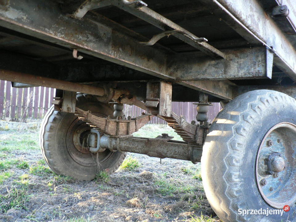 Rozrzutnik obornika dwuosiowy do remontu uszkodzony Mazury