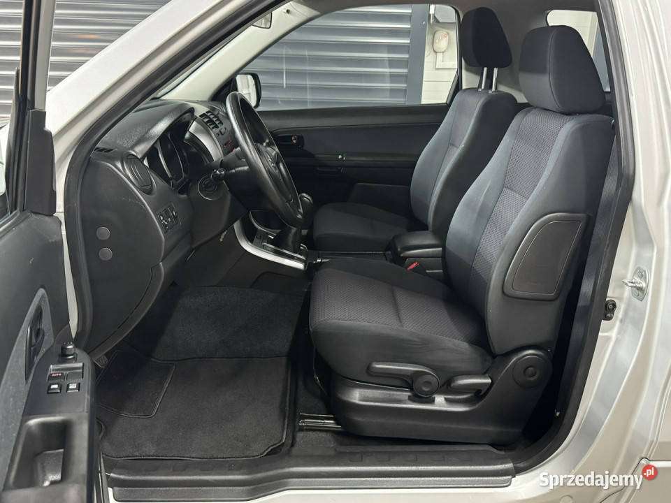Suzuki Grand Vitara 140tyśkm salon bezwypadkowa aluminiowe felgi Chechło
