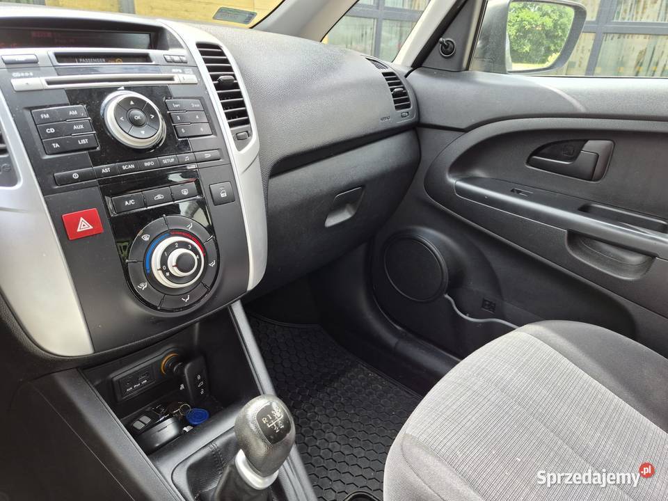 KIA VENGA 16 BENZYNA 2010 Venga Samochody osobowe Chojnice sprzedam