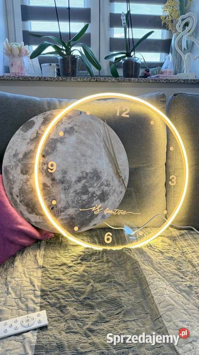 Duży zegar ścienny LED Oświetlenie inteligentne Częstochowa
