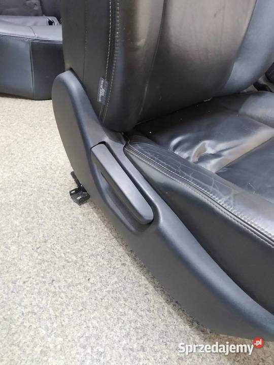 FOTELE KANAPA BOCZKI SKÓRA KOMBI T27 GRZANE KPL Wyposażenie wnętrza sprzedam